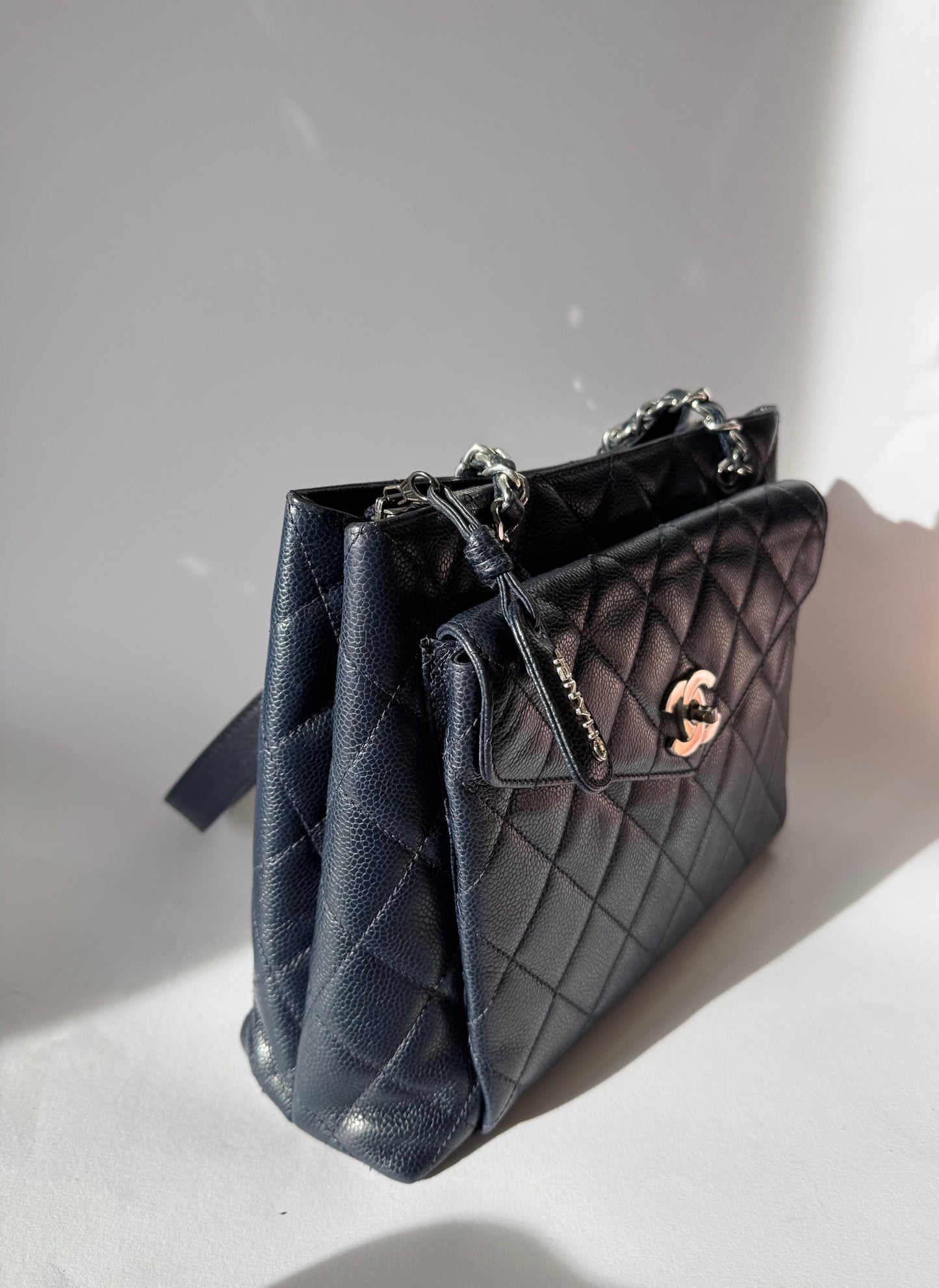 Chanel shoulder bag blue