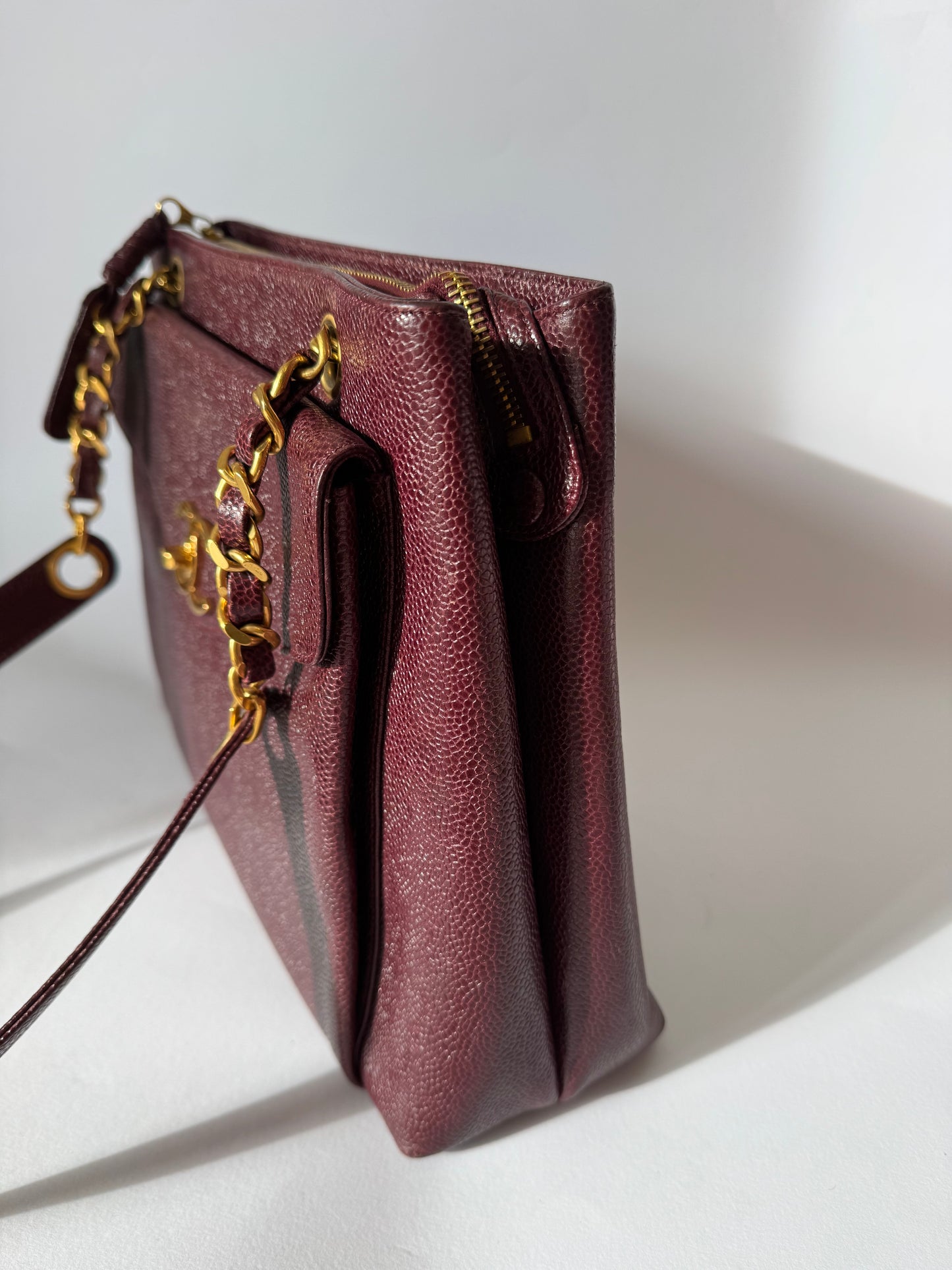 Chanel shoulder bag bourdeux