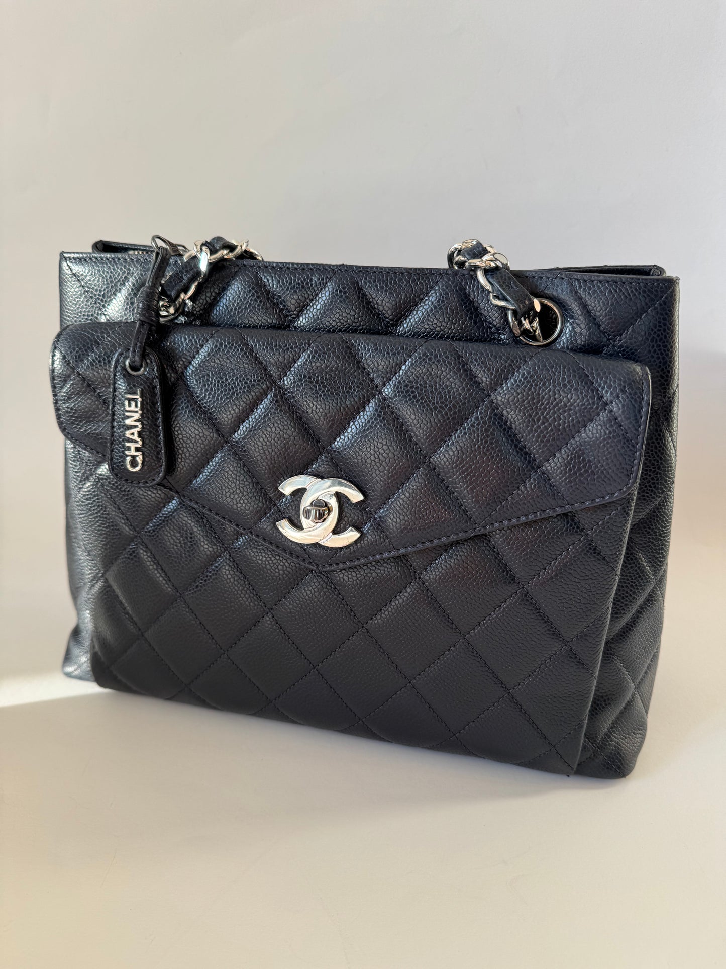 Chanel shoulder bag blue