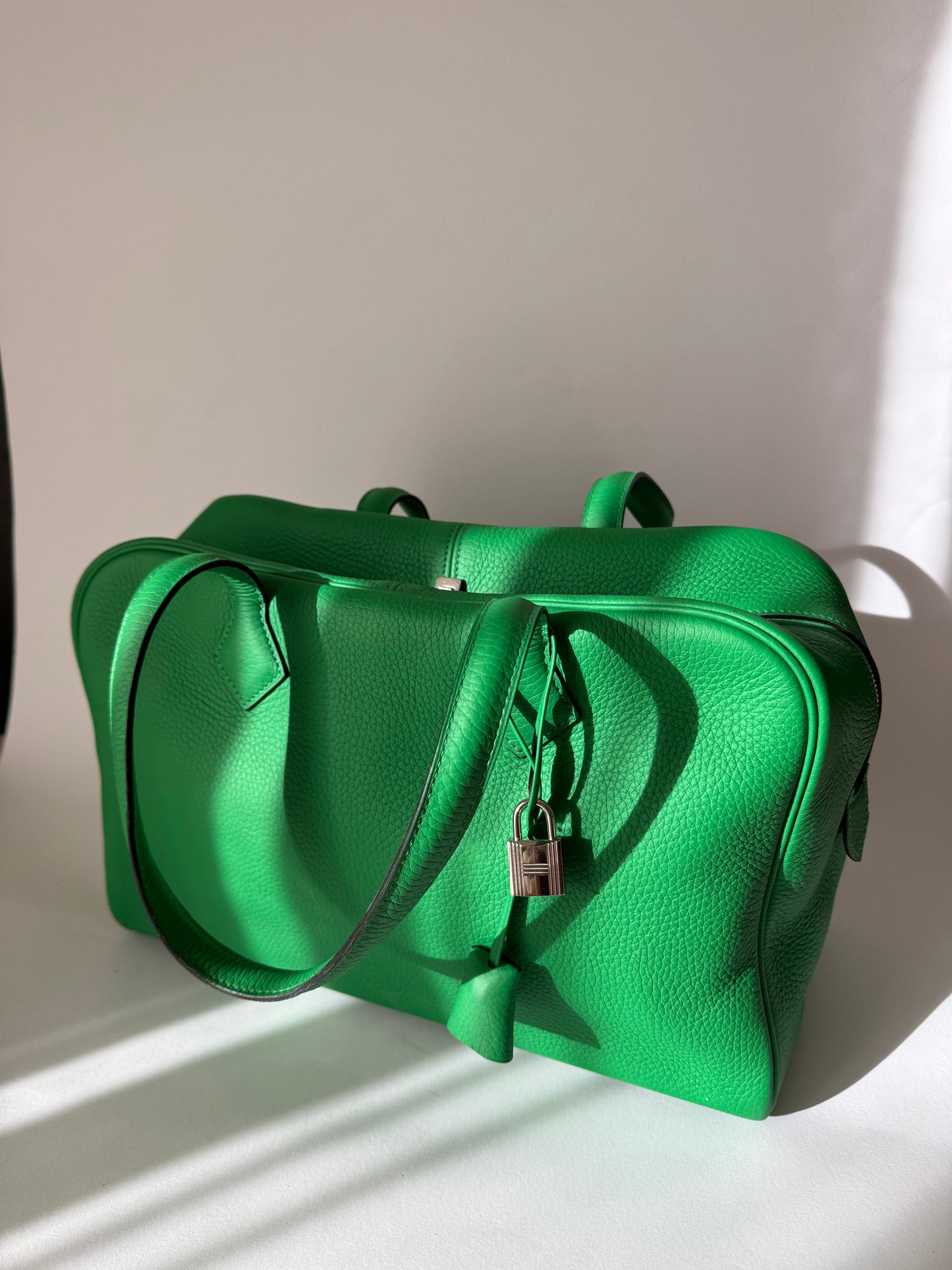 Hermés Victoria