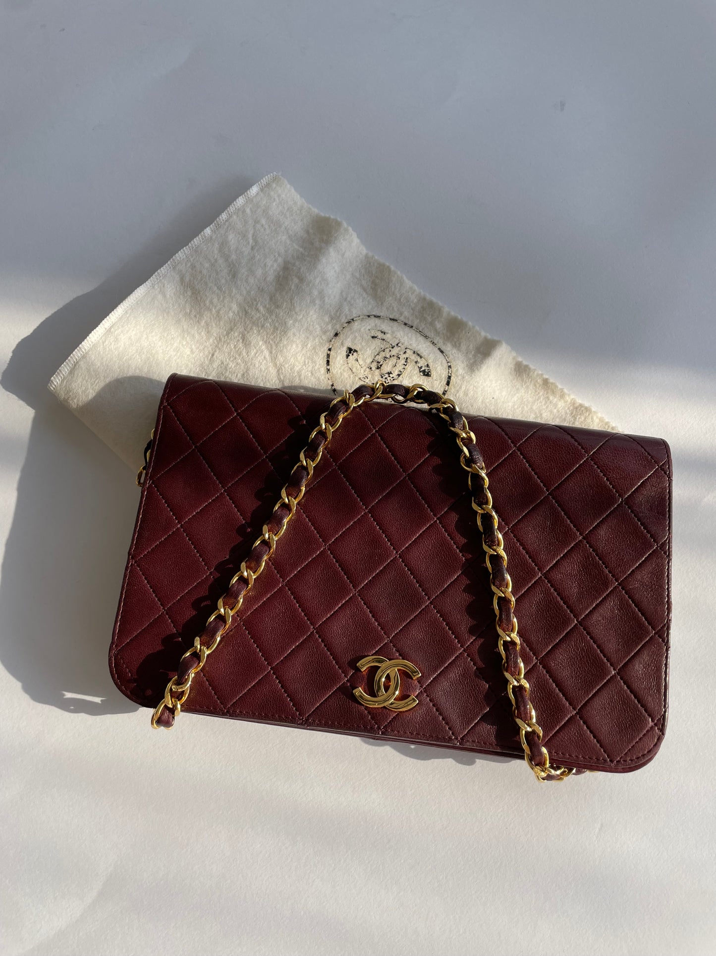 Chanel vintage Wallet in chain