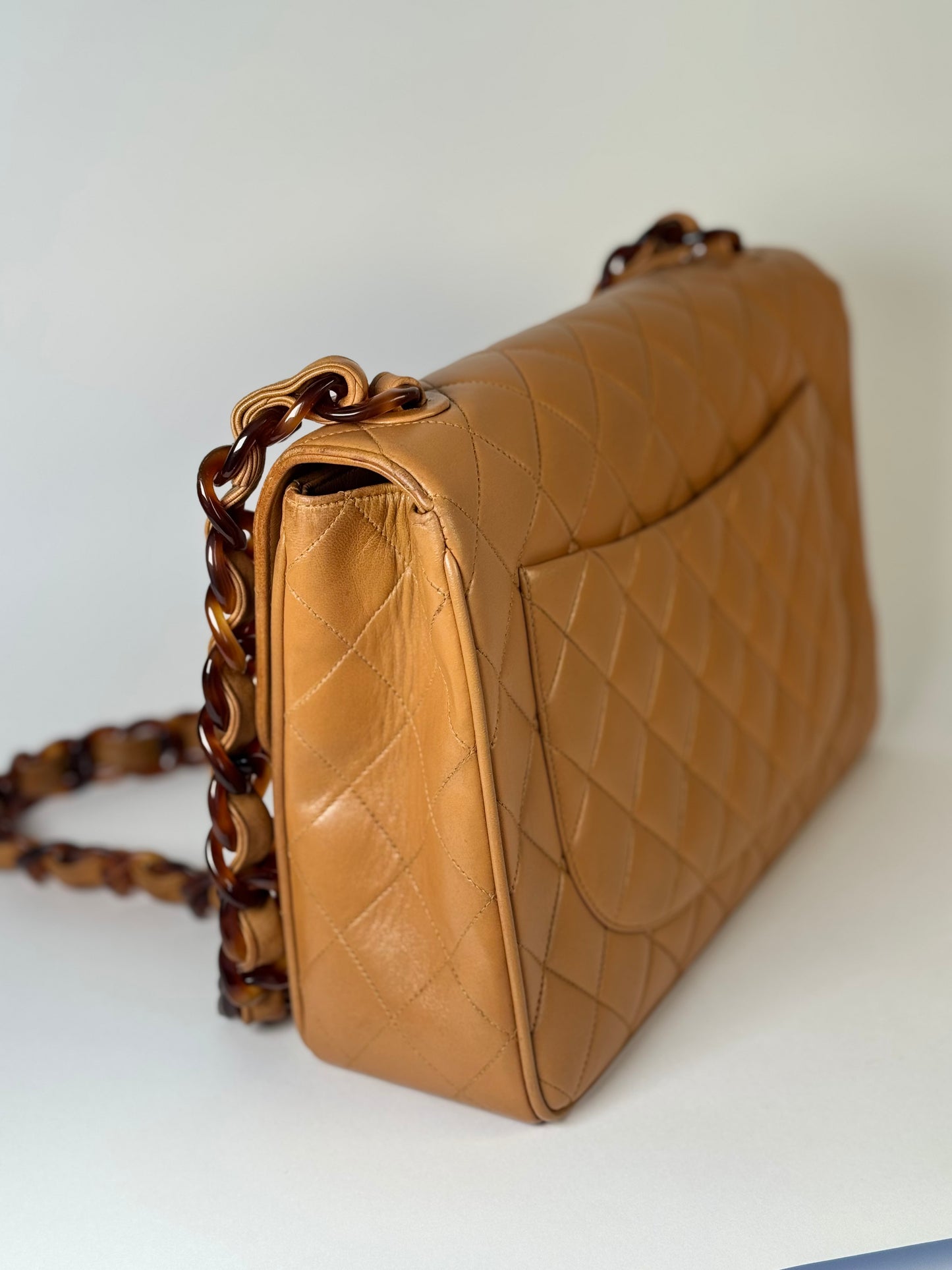 Chanel vintage jumbo