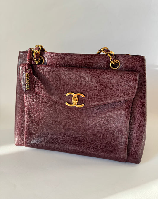 Chanel shoulder bag bourdeux