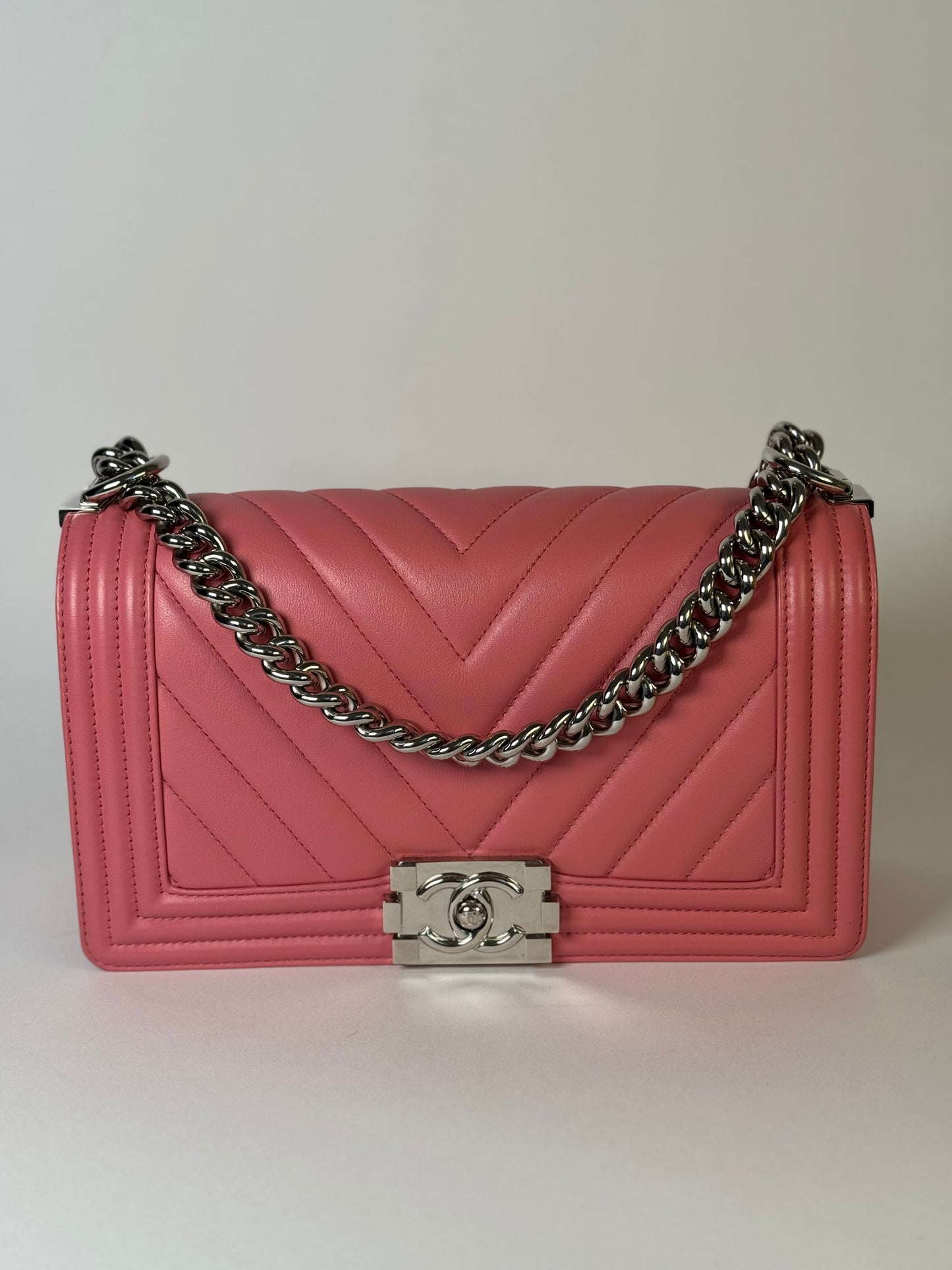 Chanel Boy Medium