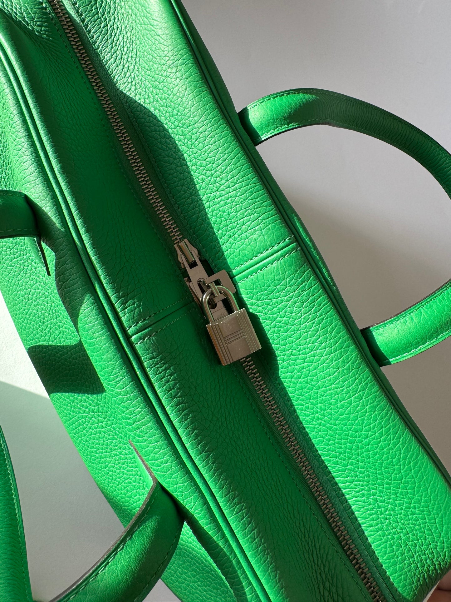 Hermés Victoria
